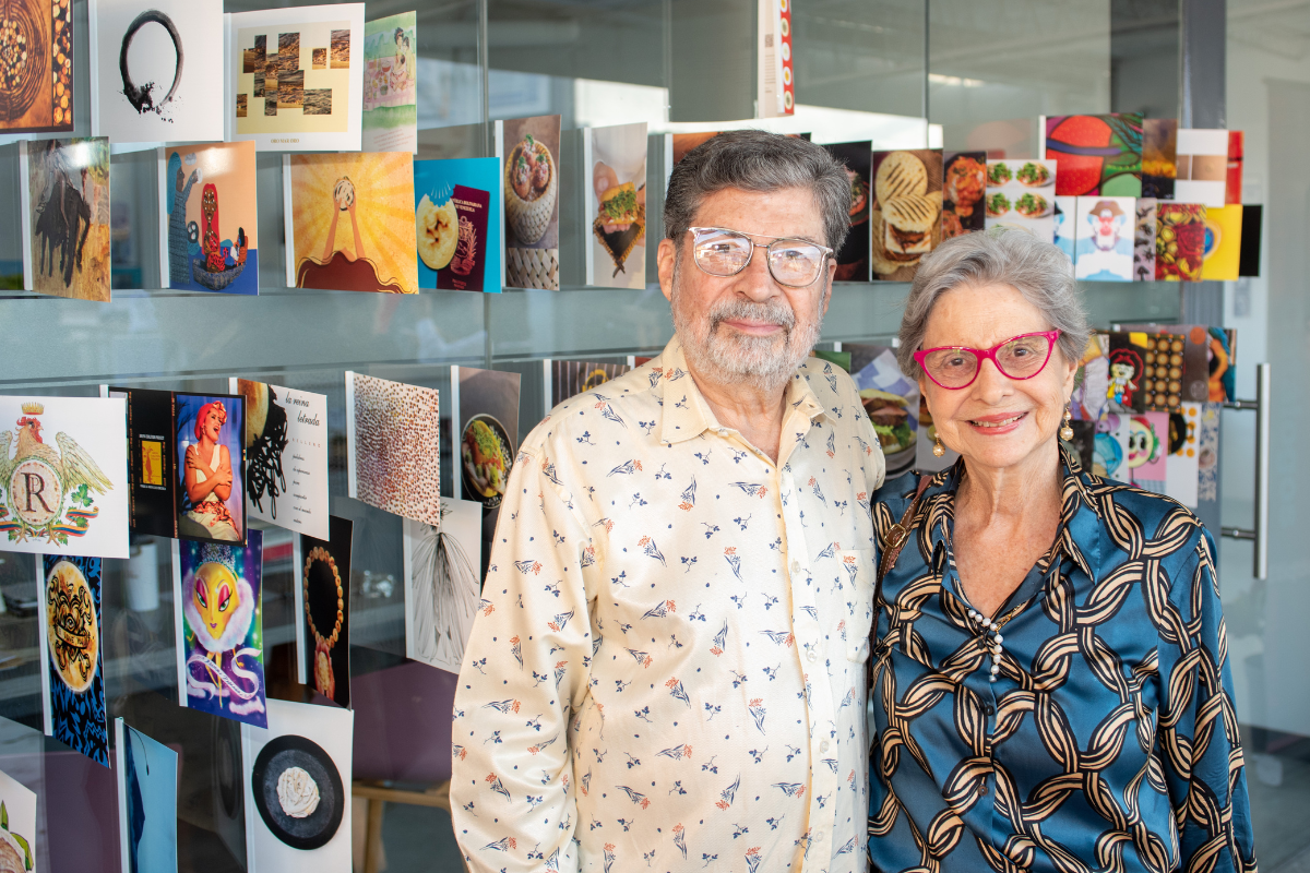 alberto veloz corina briceño una arepa hecha postal lanzamiento instituto superior mariano moreno historia de la arepa arraigo foundation