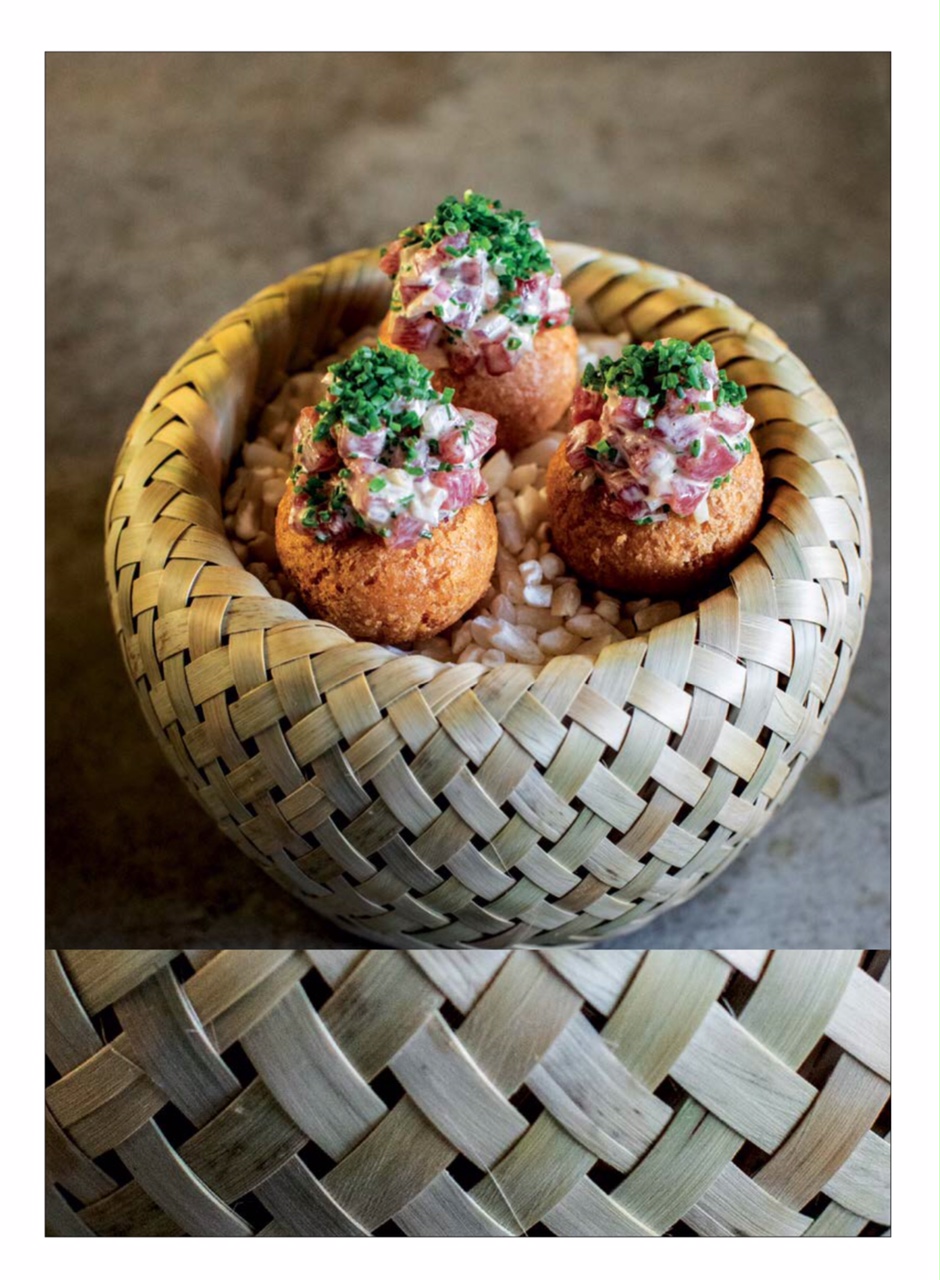 hector romero arepa amanecer una arepa hecha postal arraigo foundation